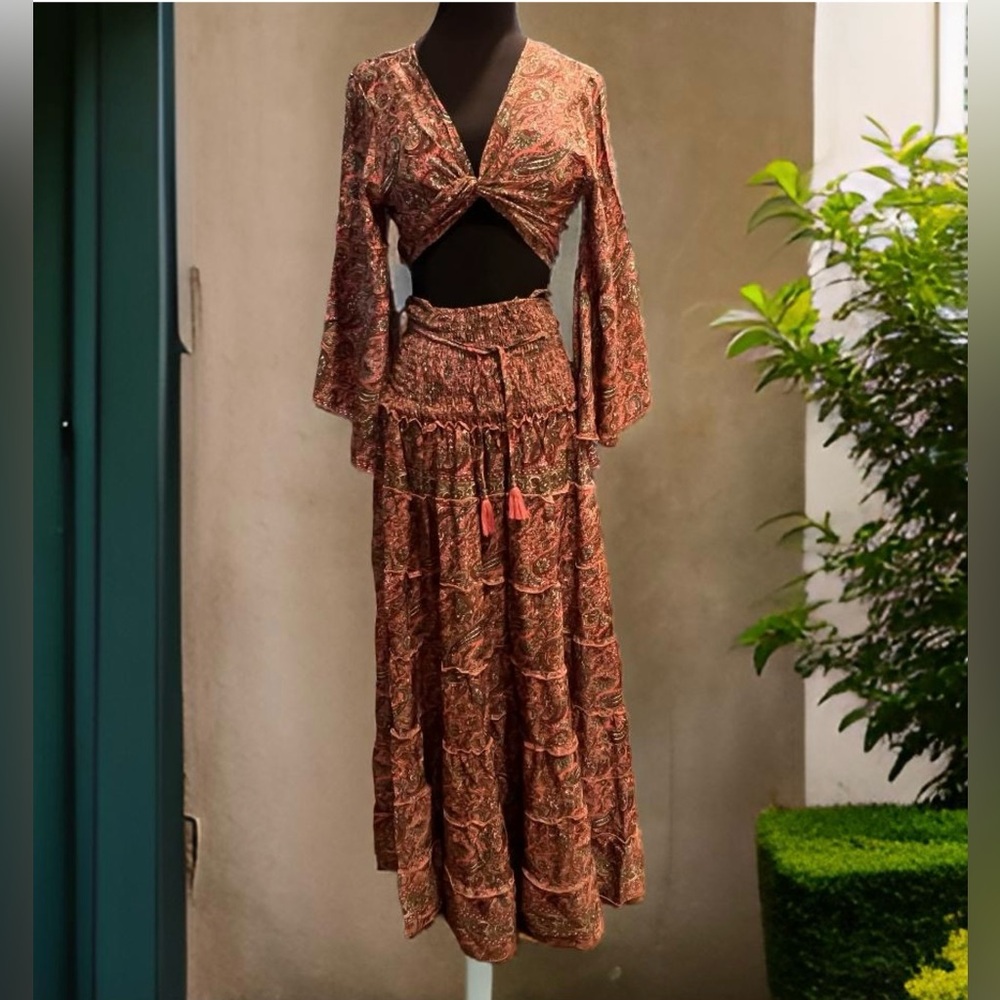 🍁SOLD OUT 🍁 2 pieces set: dress/skirt and Crop shirt blouse. S/M Polyester - Picture 1 of 5